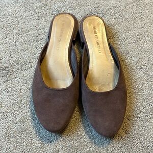 Mari Giudicelli Leblon Flat Mule Sz (38) fits like a 7